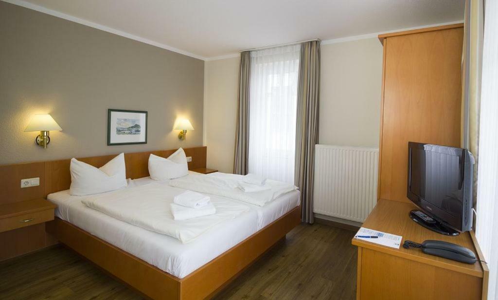R&r Hotel