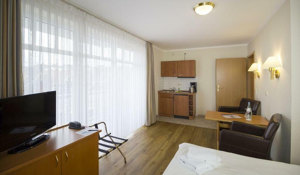 R&r Hotel
