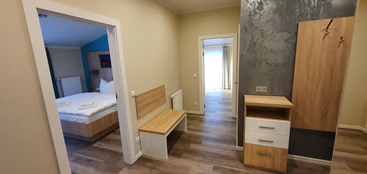 R&r Hotel